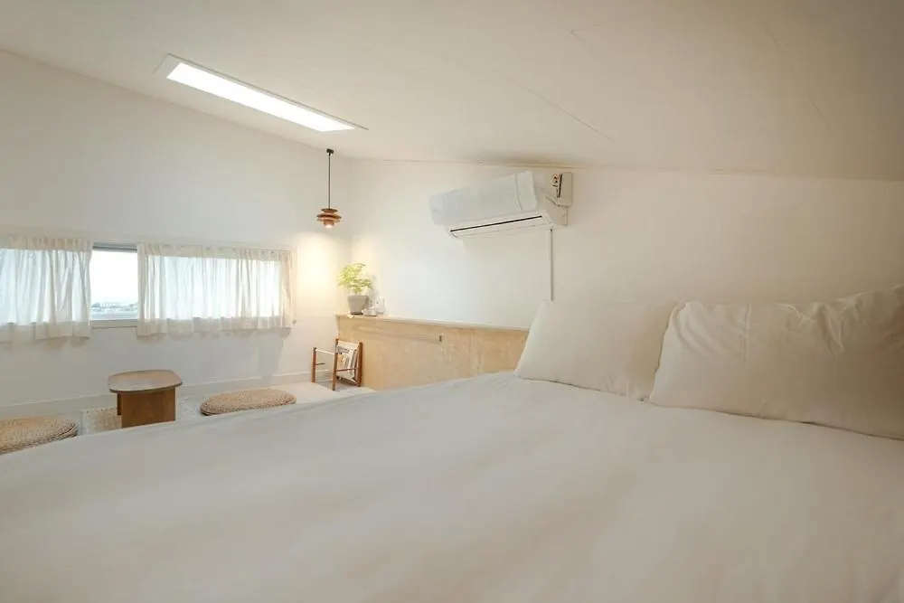 Jeju Byeolkkum Pension Гостевой дом